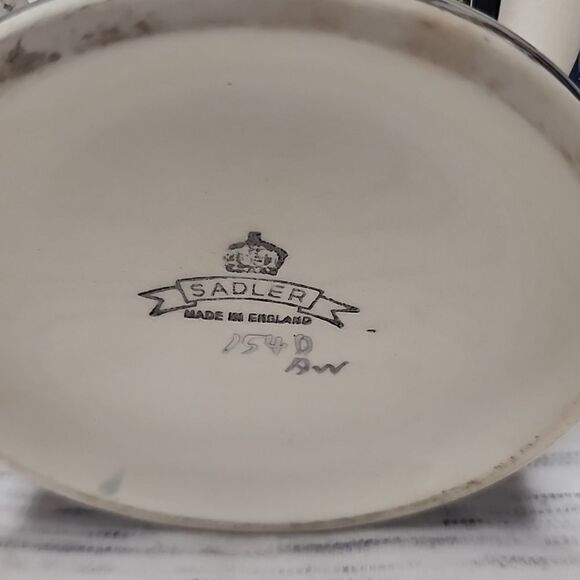 Vintage Sadler England Teapot Cream w/ Silver Swirls Numbered 1540 Initialed AW - Picture 5 of 5